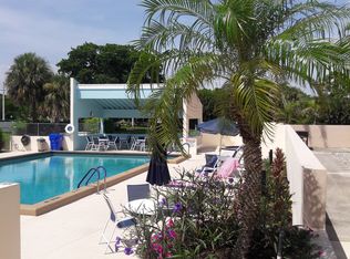 856 Sunny South Ave, Boynton Beach, FL 33436