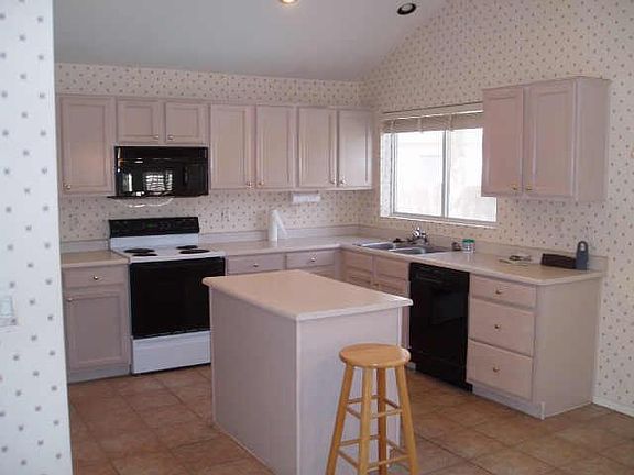 5th image of 4294 E Harwell Circle