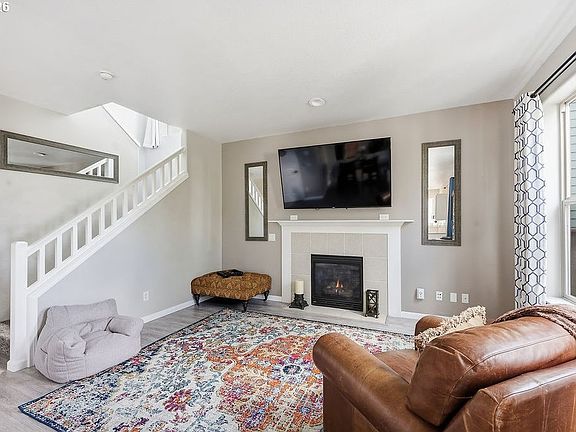 5th image of 5471 Gould Ave