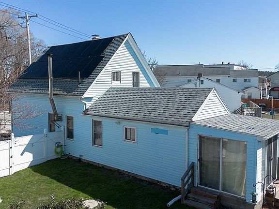 4th image of 13 Charlton St