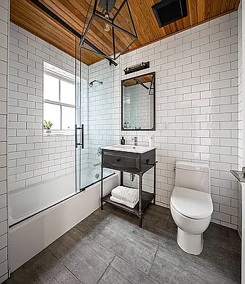 5th image of 153 Chauncey St APT 2C