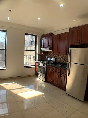 Rented by Capri Jet Realty Corp | media 17