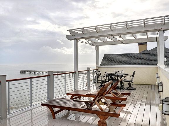 4th image of 13 River Club Dr