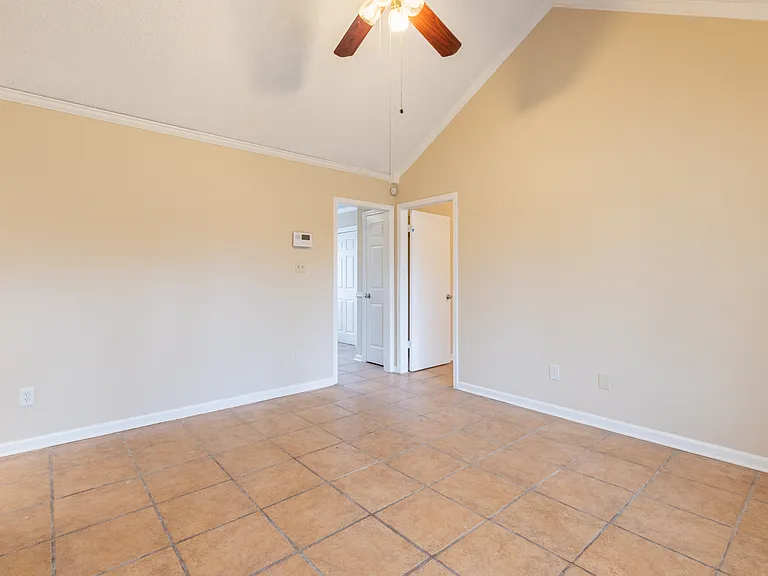 10152 Yates Dr — Photo 6