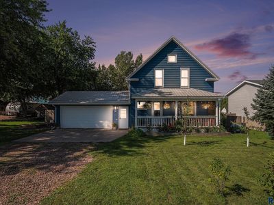 207 E 6th Ave, Humboldt, SD, 57035