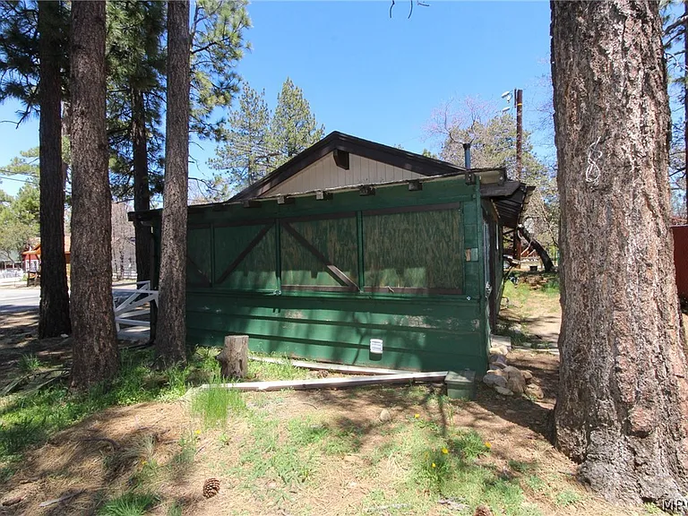 512 Barton Ln N — Photo 20