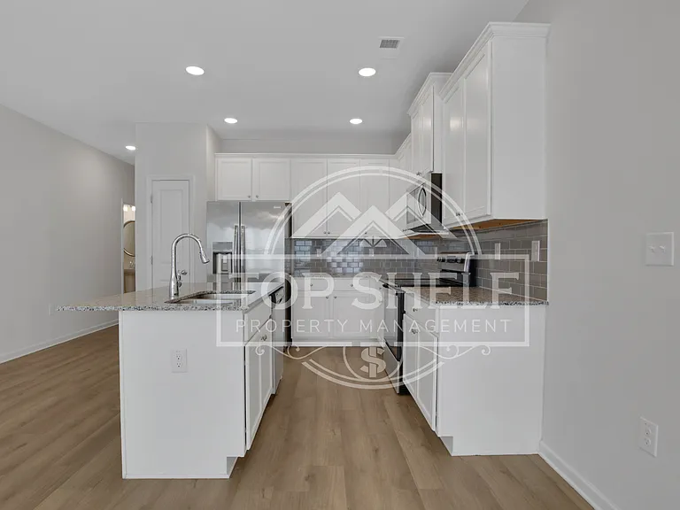 102 Jaxton St #1 — Photo 9