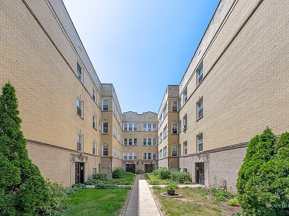 2nd image of 6450 N Claremont Ave #2