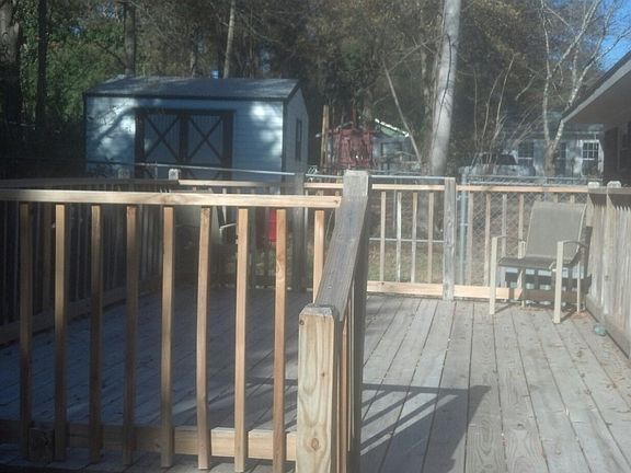 15x17 deck/storage bldg.