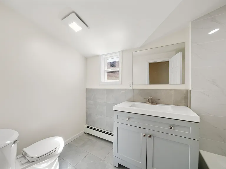 8 Cooper Pl #3 — Photo 7