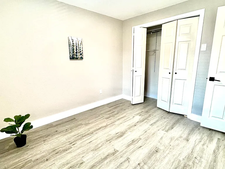 4511 S Donald Ct — Photo 22
