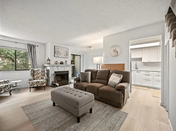 7095 133b St #202, Surrey, BC V3W 8A3