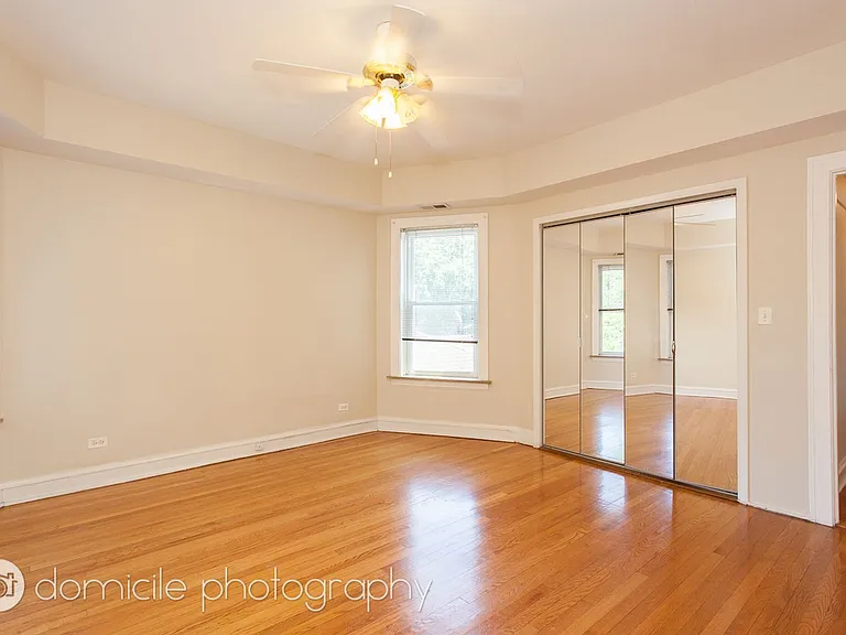 2142 W Arthur Ave #3 — Photo 8
