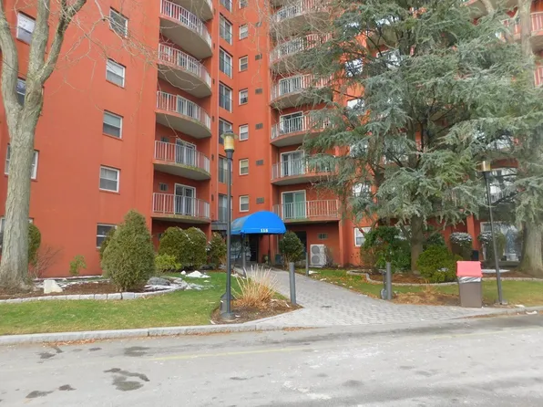 115 W Squantum St APT 816, Quincy, MA 02171