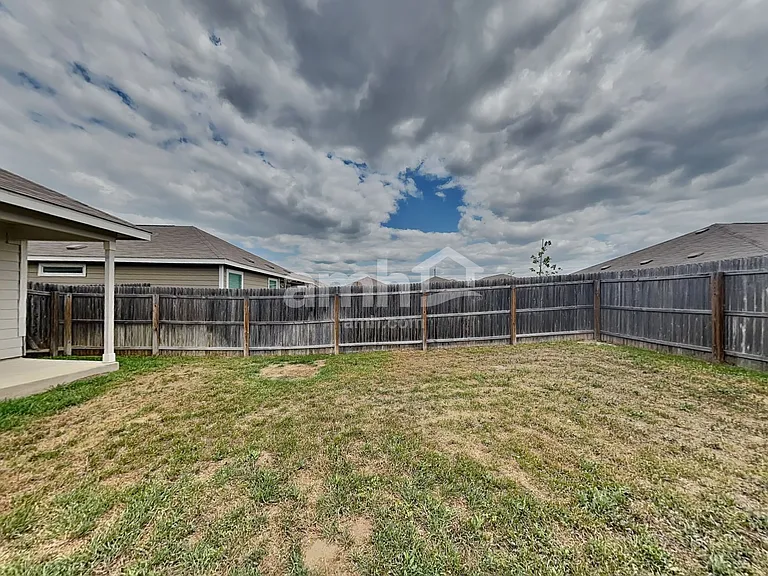 2705 Iberia Ct — Photo 23