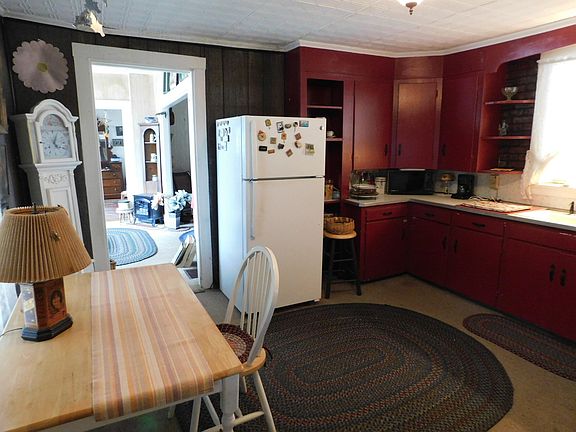 5th image of 25 Leavitt Street