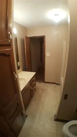 5540 Clayton Ct — Photo 16