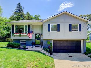 1746 Briarcliff Dr NE, Grand Rapids, MI 49505