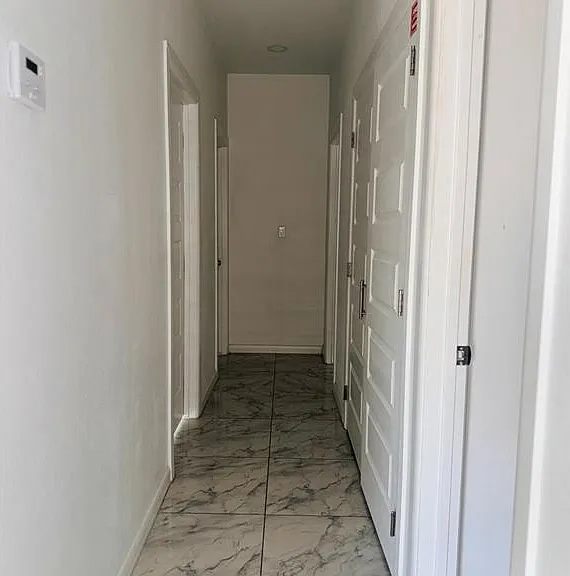 1405 S Yankton St #3 — Photo 4