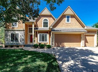 5222 Round Prairie St, Shawnee, KS 66226