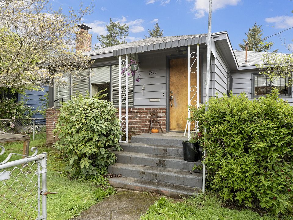 1st image of 7611 SE Henderson St