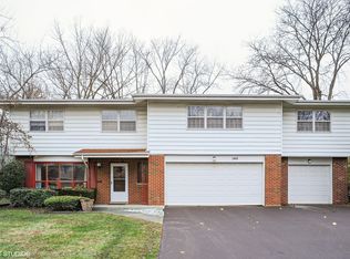 140 Ferndale Rd, Deerfield, IL 60015