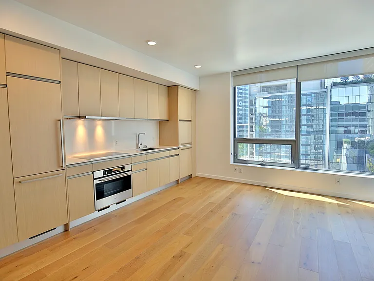 1808 Minor Ave #804 — Photo 3