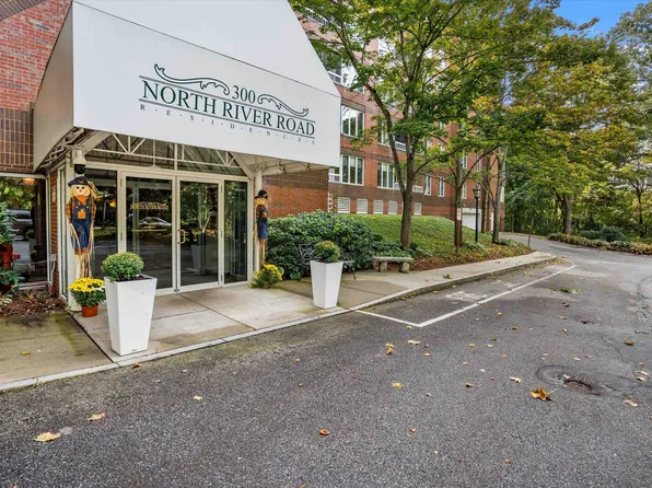 300 River Road #501, Manchester, NH 03104