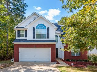 2 Saint Charles Pl, Sharpsburg, GA 30277