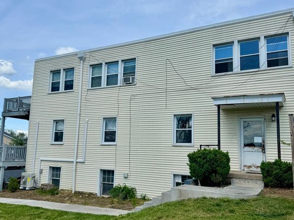 915-3 N Main St