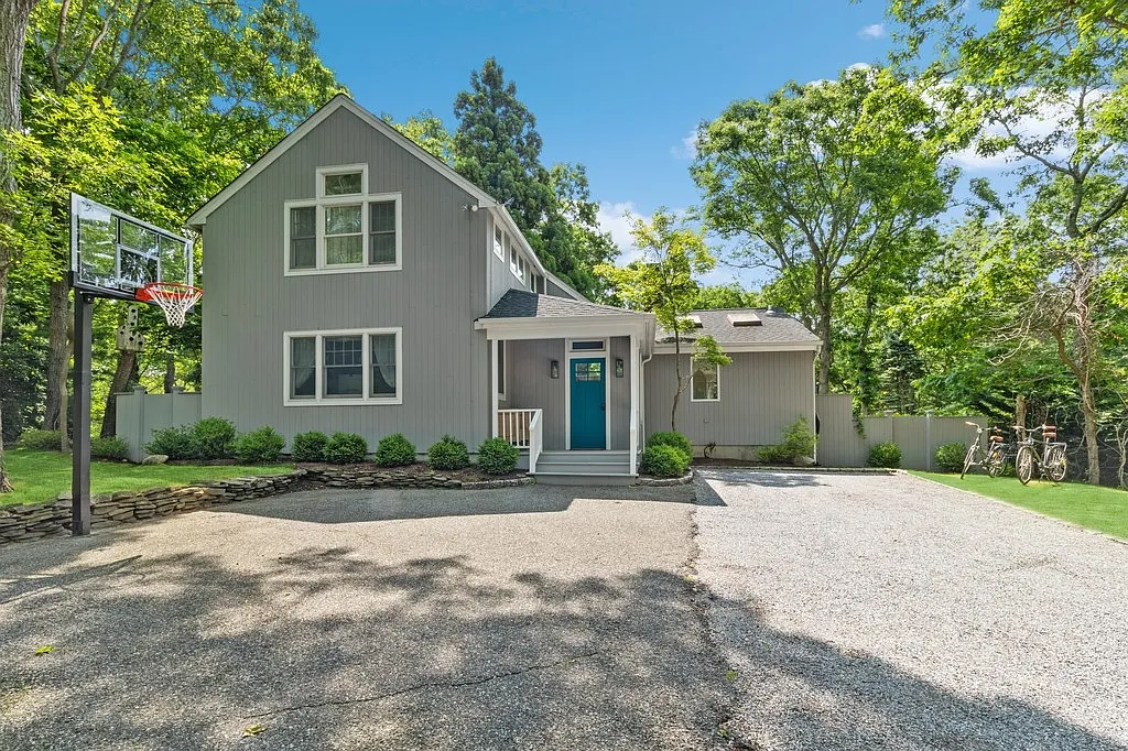 Private 4 bedroom Oasis with lots of Amenities! — Photo 4