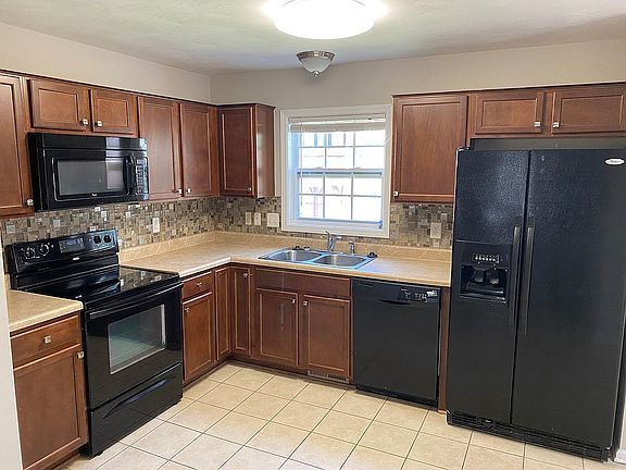 5th image of 6829 Woodcreeper Dr