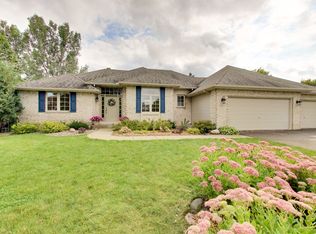 8237 Enclave Cv, Woodbury, MN 55125