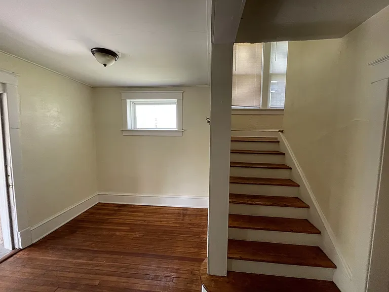 4415 Forest Ave — Photo 26