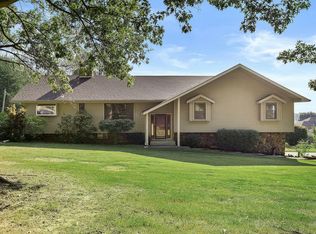 1448 S Jameston Rd, Springfield, MO 65809