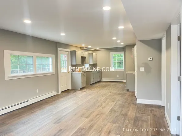 554 S Main St Unit 1, Brewer, ME 04412