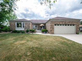 1110 Kipling Ct, Oconomowoc, WI 53066
