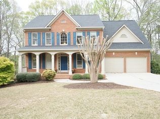 4005 Vista Point Ln, Suwanee, GA 30024