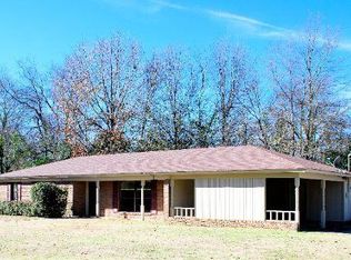 1221 Miami Dr, Longview, TX 75601