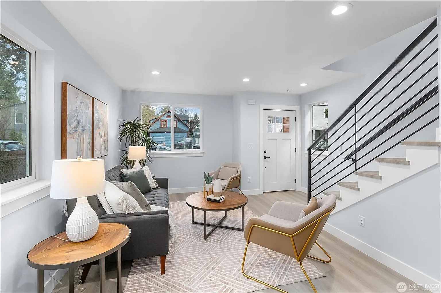2 bed, 832 sqft, $2,695 — Photo 3