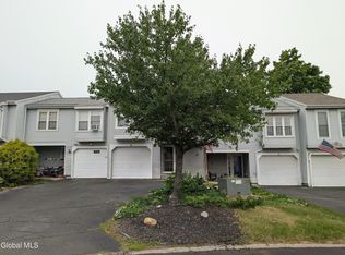 9 Chadwyck Square, Cohoes, NY 12047