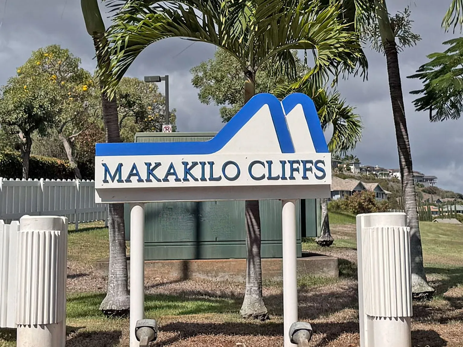 Makakilo Cliffs — Photo 1
