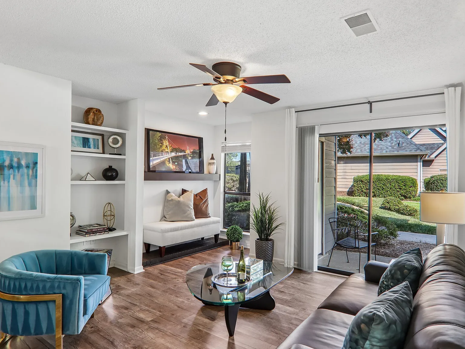 Haywood Pointe Apartments — Photo 2