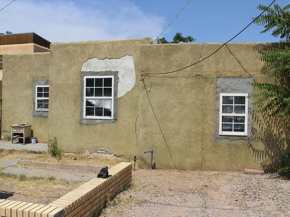 1st image of 3509 Cypress Dr SW