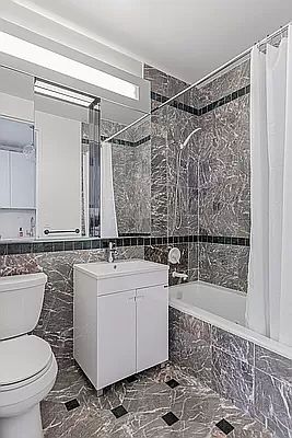 4th image of 250 E 54th St APT 5B