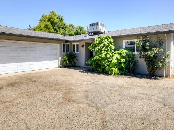 4563 E Sierra Madre Ave, Fresno, CA 93726