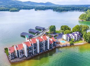 6605 Smith Mountain Rd APT 208, Penhook, VA 24137