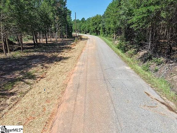 4th image of 2 Owens Dr