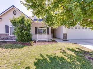 6891 E Dayton Ave, Fresno, CA 93727