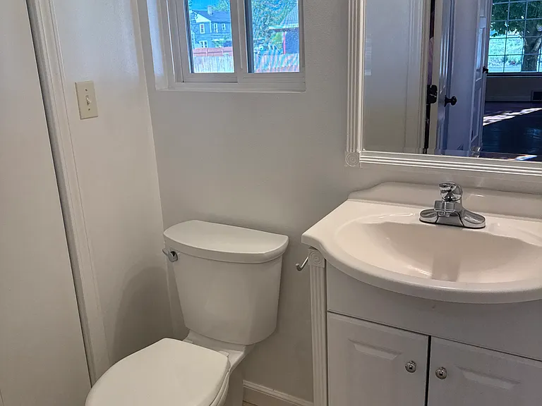 524 Goethals Dr #2 — Photo 11